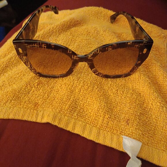 Fendi SunGlasses main image 4
